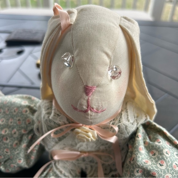 Vintage RARE HandMade Cloth floppy eared bunny, folk art, lace detail - Picture 3 of 12